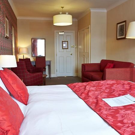 King'S Head Hotel By Greene King Inns Wimborne Minster Bagian luar foto