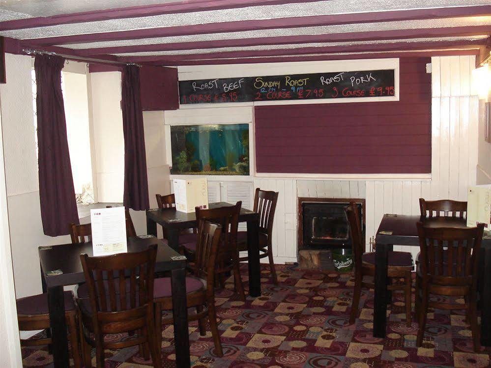 King'S Head Hotel By Greene King Inns Wimborne Minster Bagian luar foto