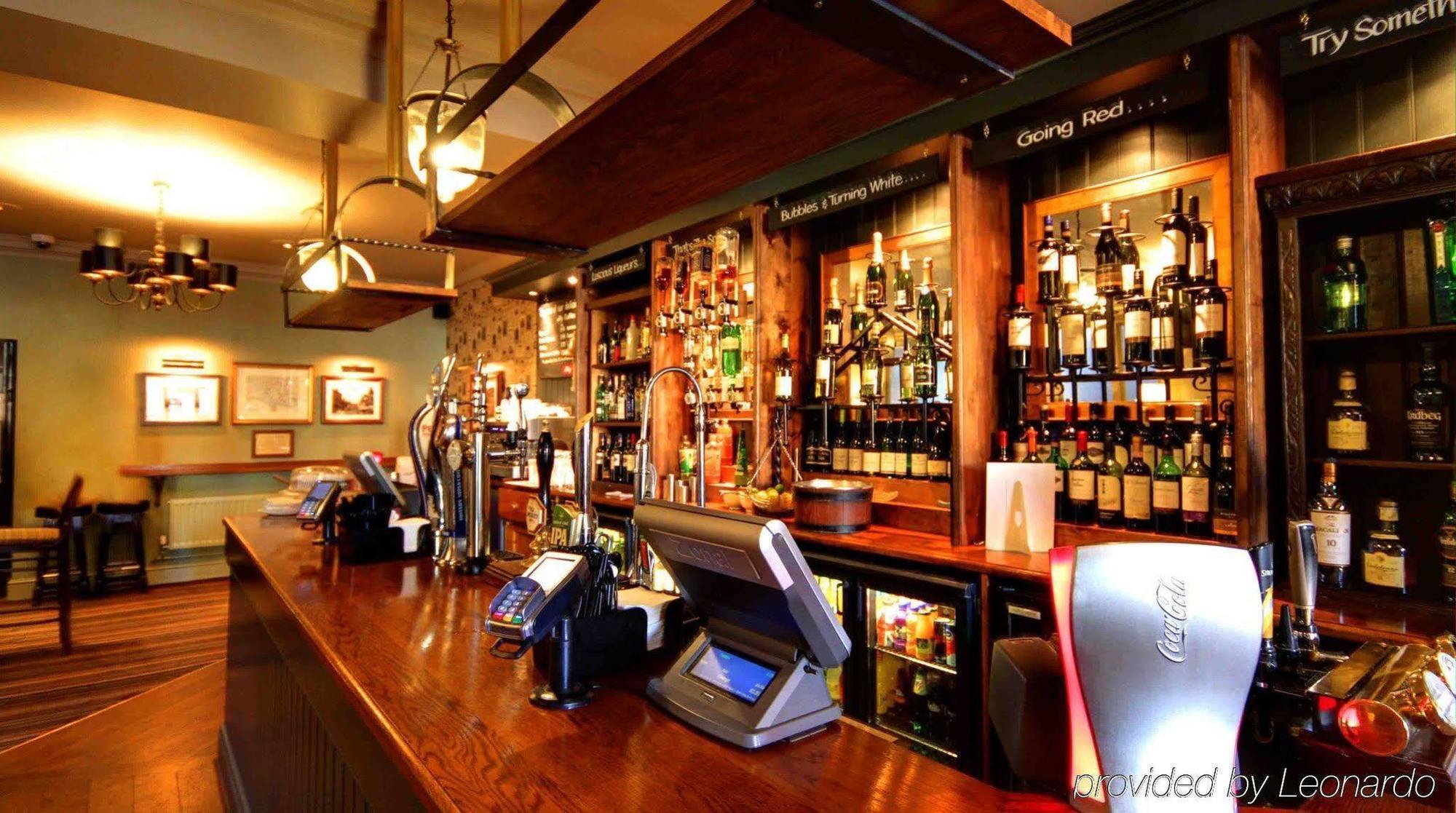 King'S Head Hotel By Greene King Inns Wimborne Minster Bagian luar foto