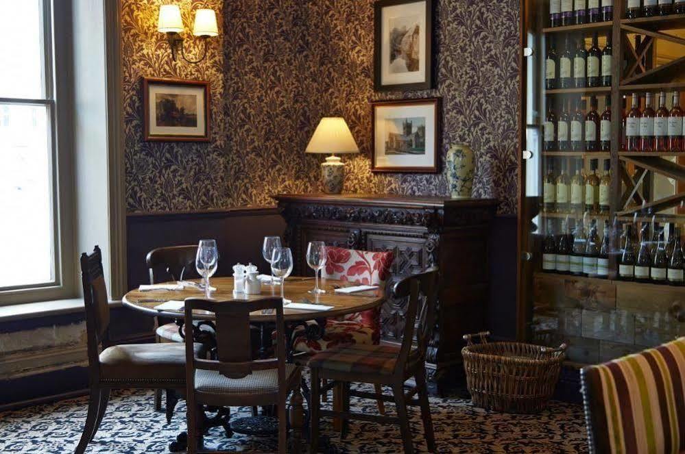 King'S Head Hotel By Greene King Inns Wimborne Minster Bagian luar foto