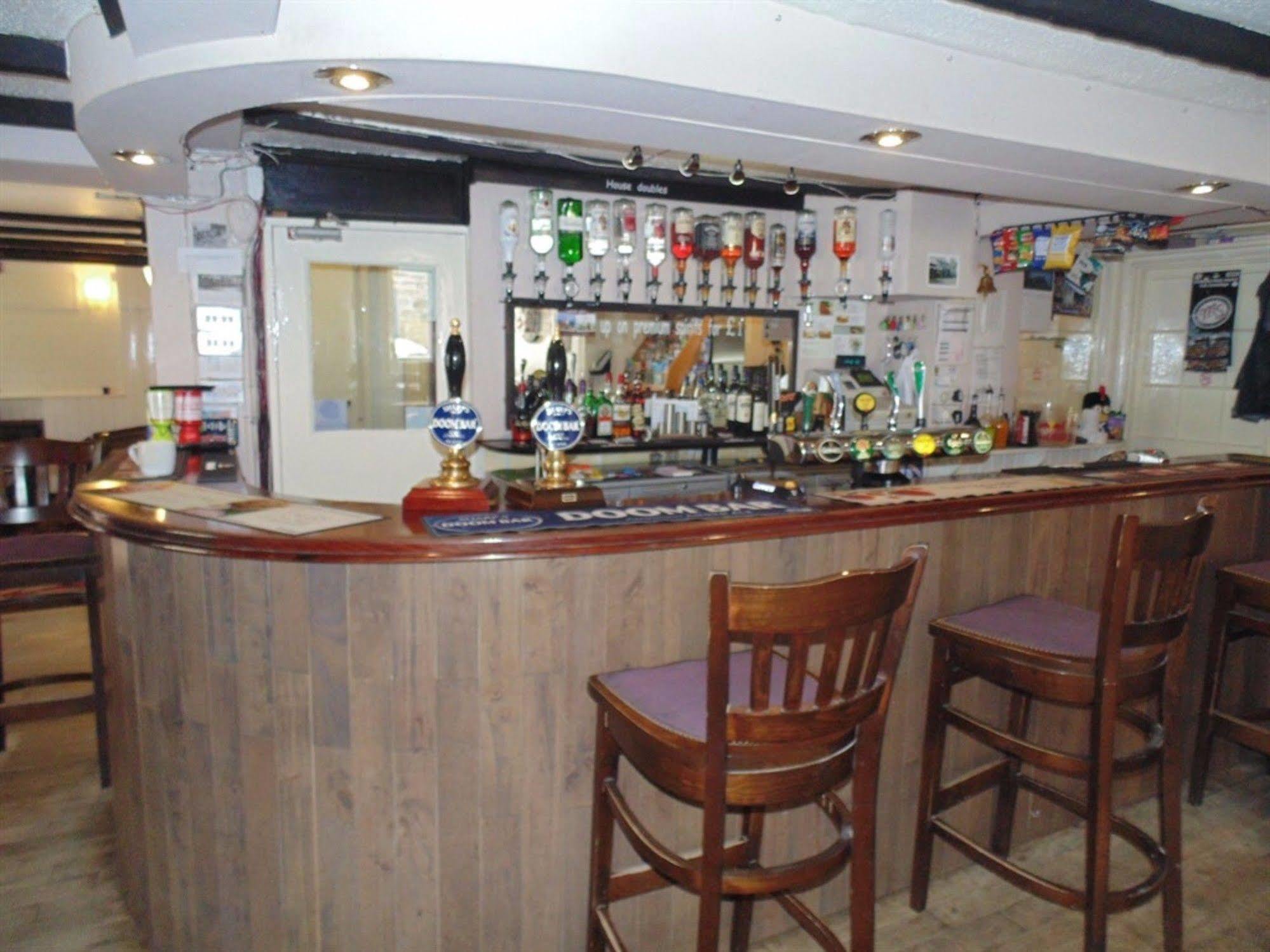 King'S Head Hotel By Greene King Inns Wimborne Minster Bagian luar foto