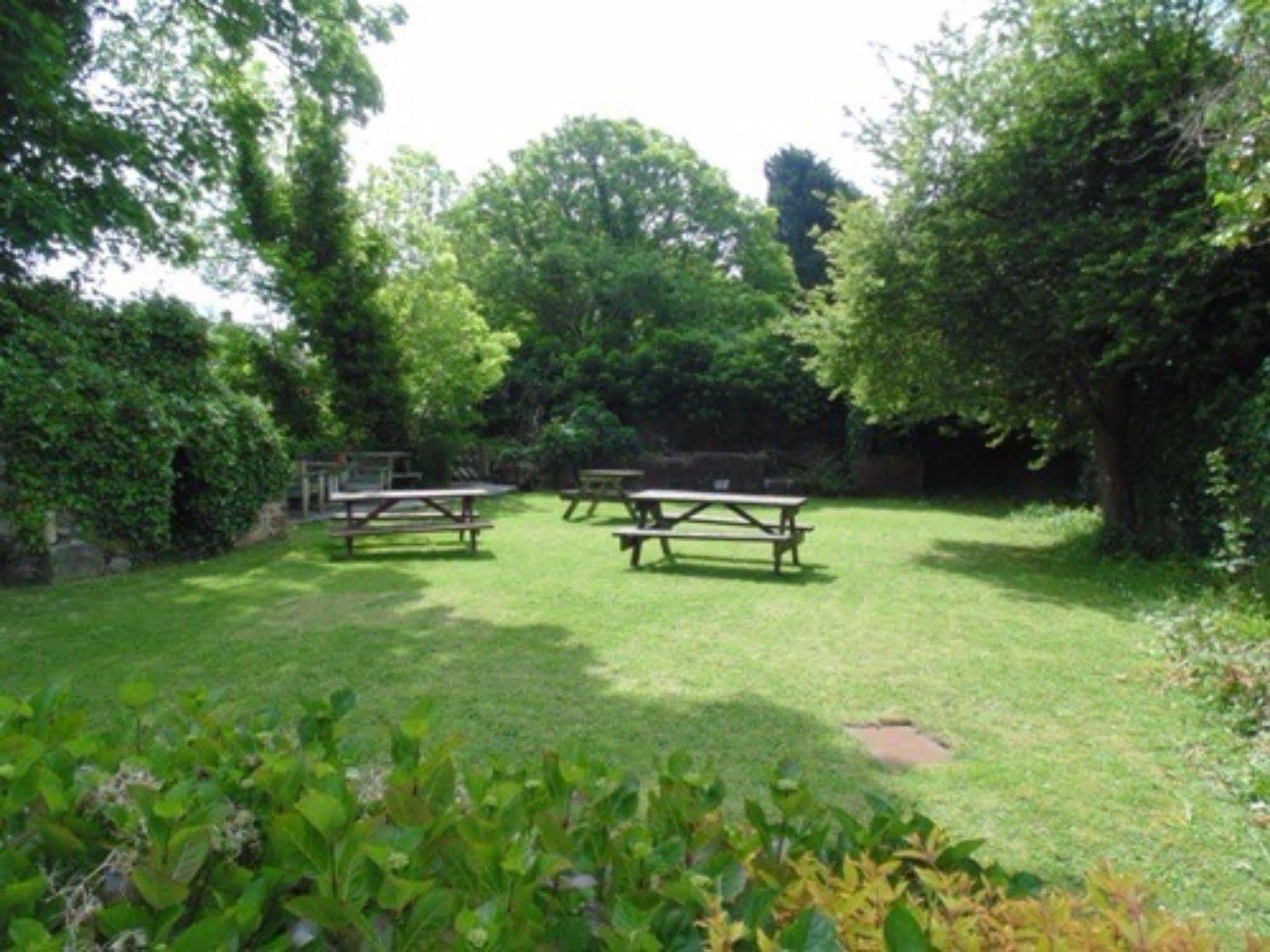 King'S Head Hotel By Greene King Inns Wimborne Minster Bagian luar foto