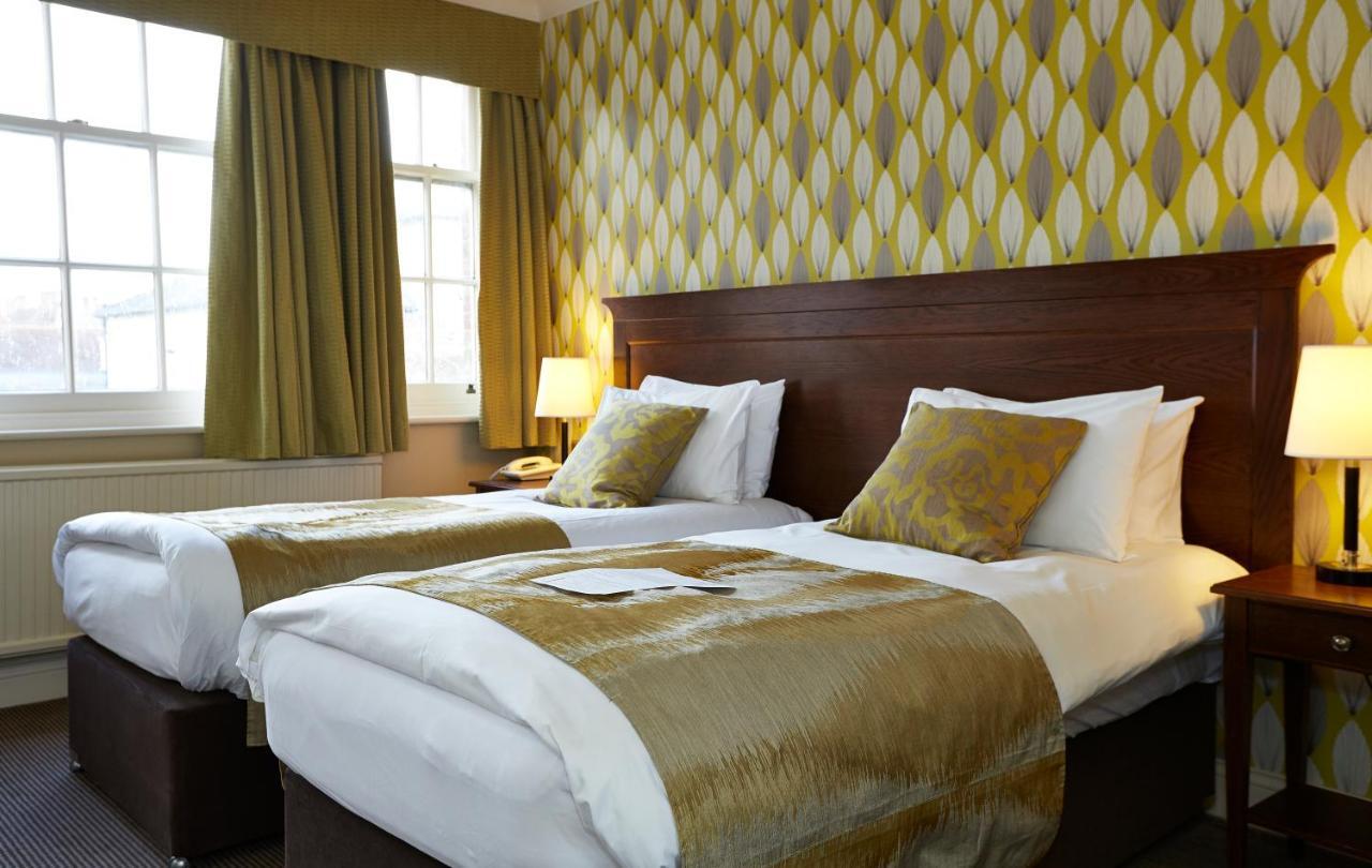 King'S Head Hotel By Greene King Inns Wimborne Minster Bagian luar foto